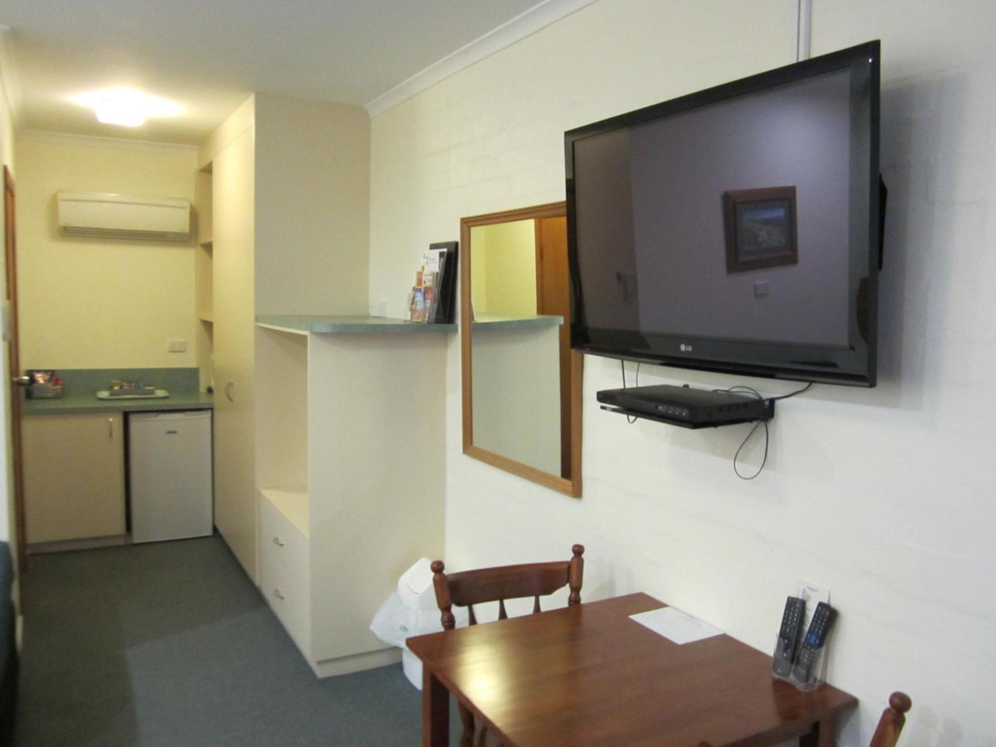 Snowgum Motel Mount Beauty Room photo