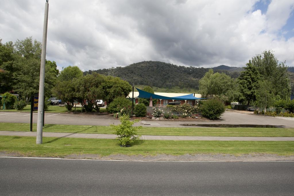 Snowgum Motel Mount Beauty Exterior photo