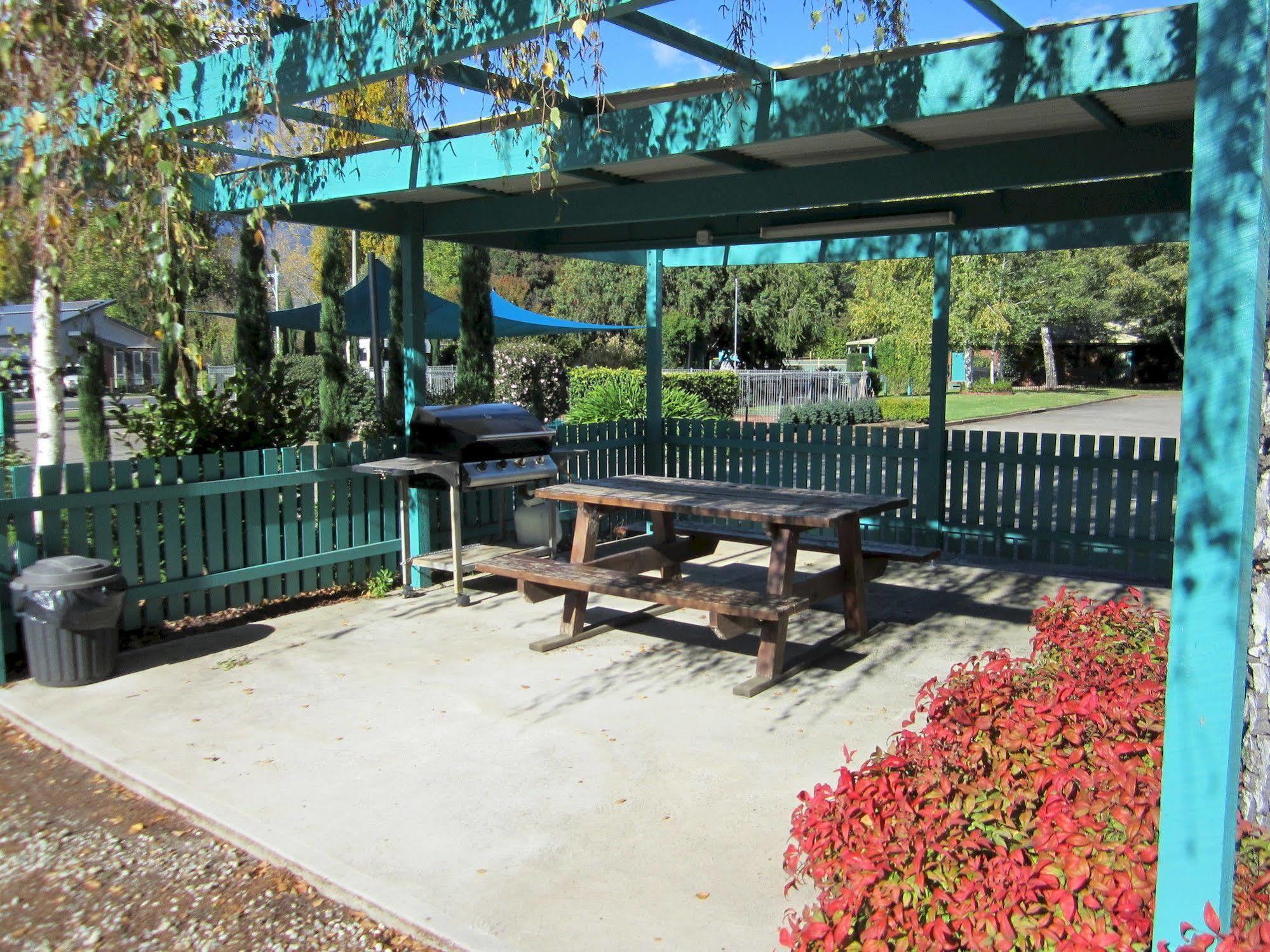 Snowgum Motel Mount Beauty Exterior photo